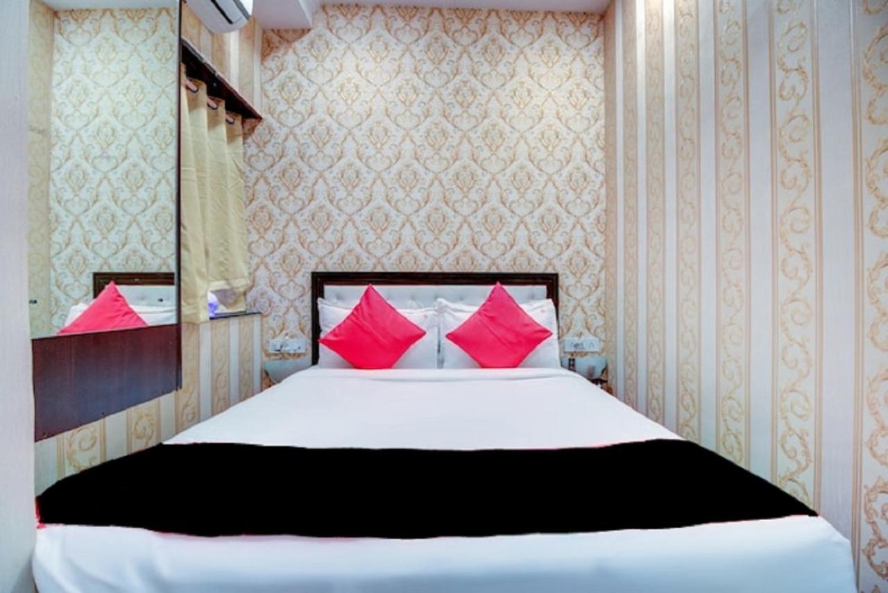 Hotel De Classico Juhu Мумбай Екстериор снимка